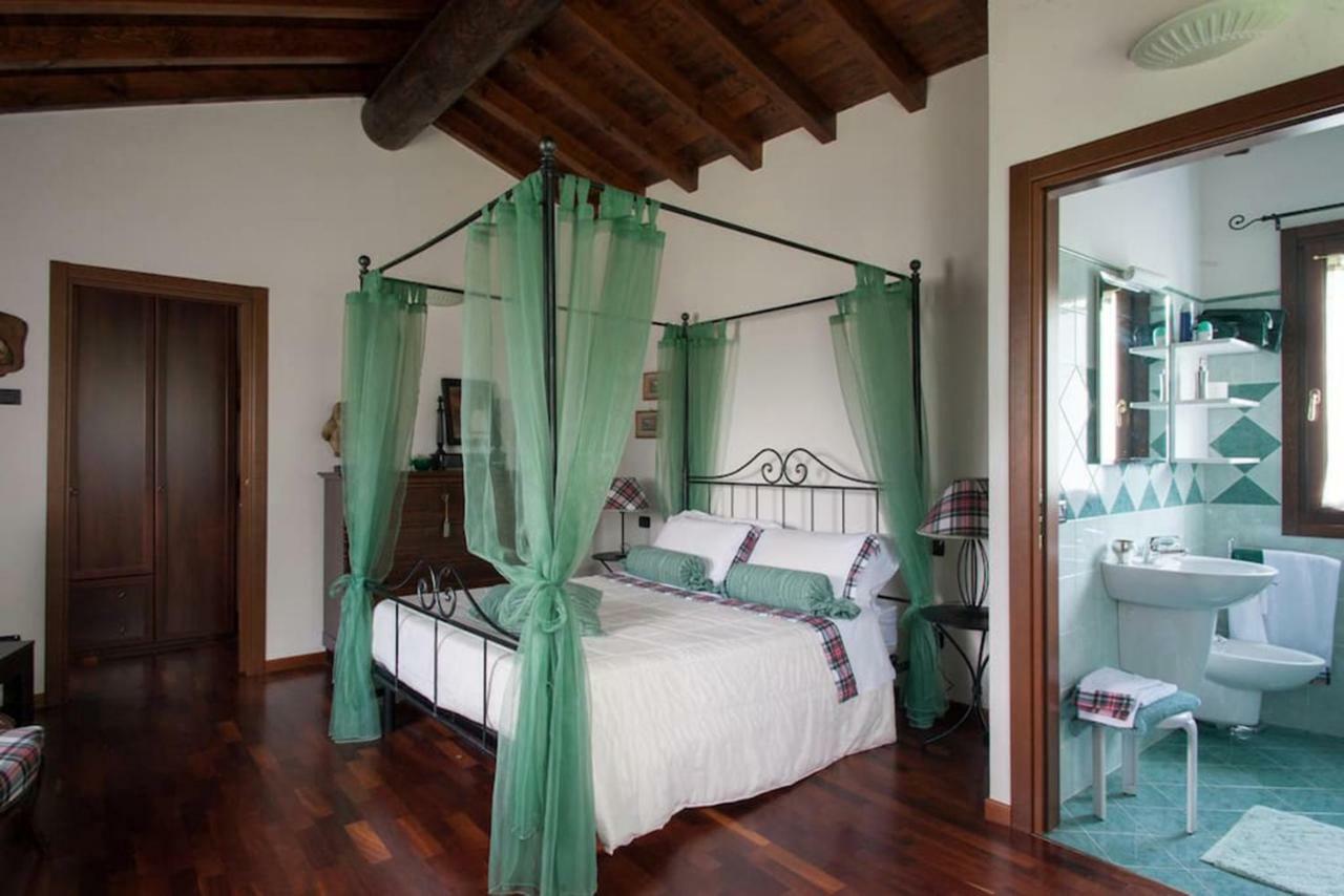 Casa Vacanze Il Noce Sovere エクステリア 写真